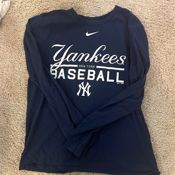 Yankees Long Sleeve T Shirt - Picture 3 of 5